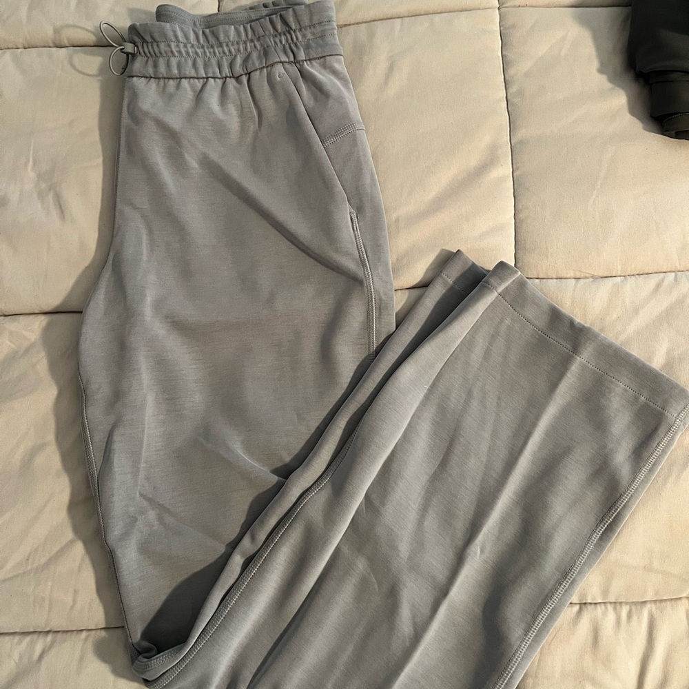 Lululemon softstreme pants